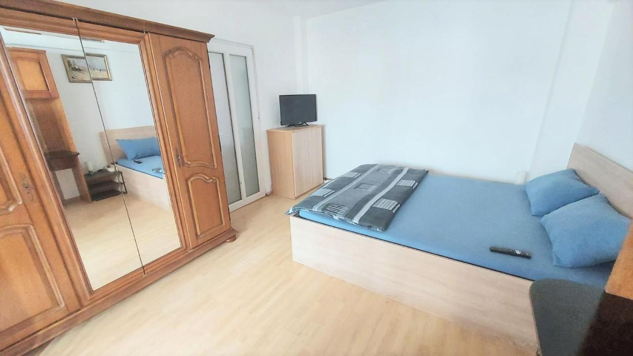 Ultracentral - Apartament Modern - Panoramic View Bacău Esterno foto