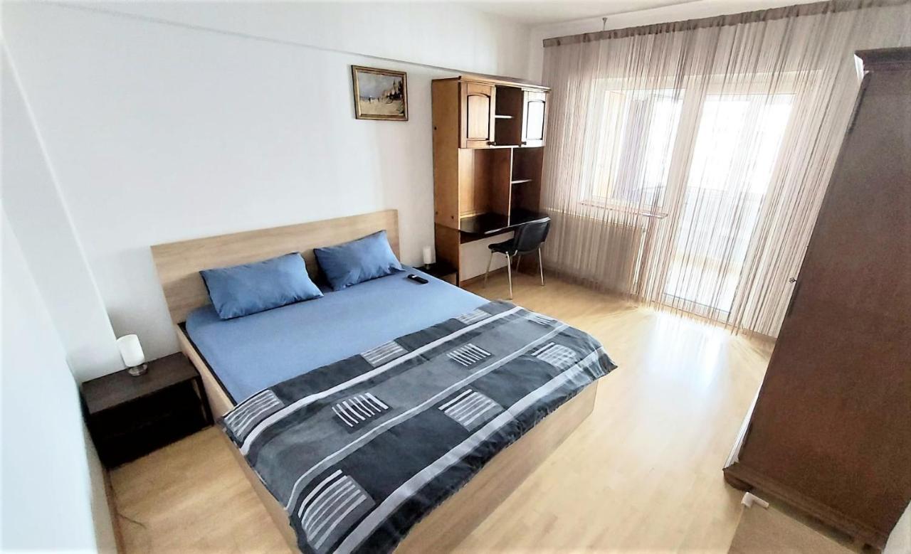 Ultracentral - Apartament Modern - Panoramic View Bacău Esterno foto