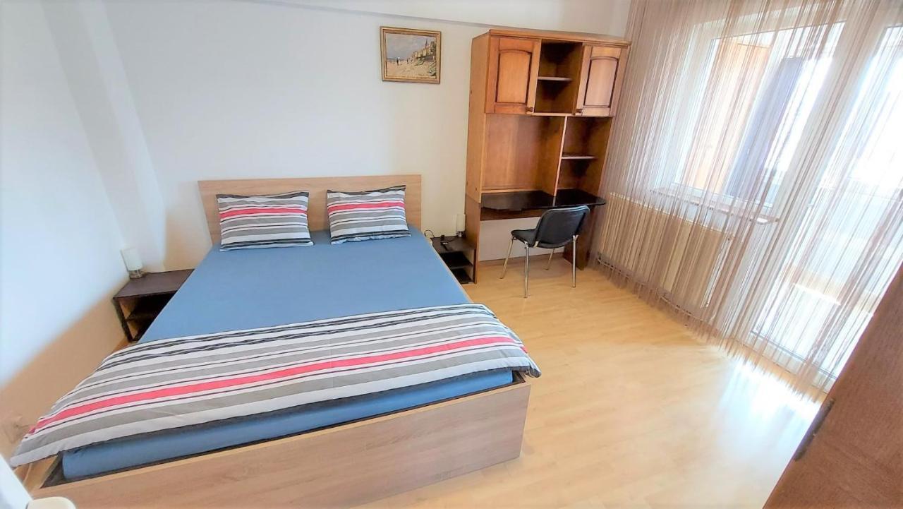 Ultracentral - Apartament Modern - Panoramic View Bacău Esterno foto